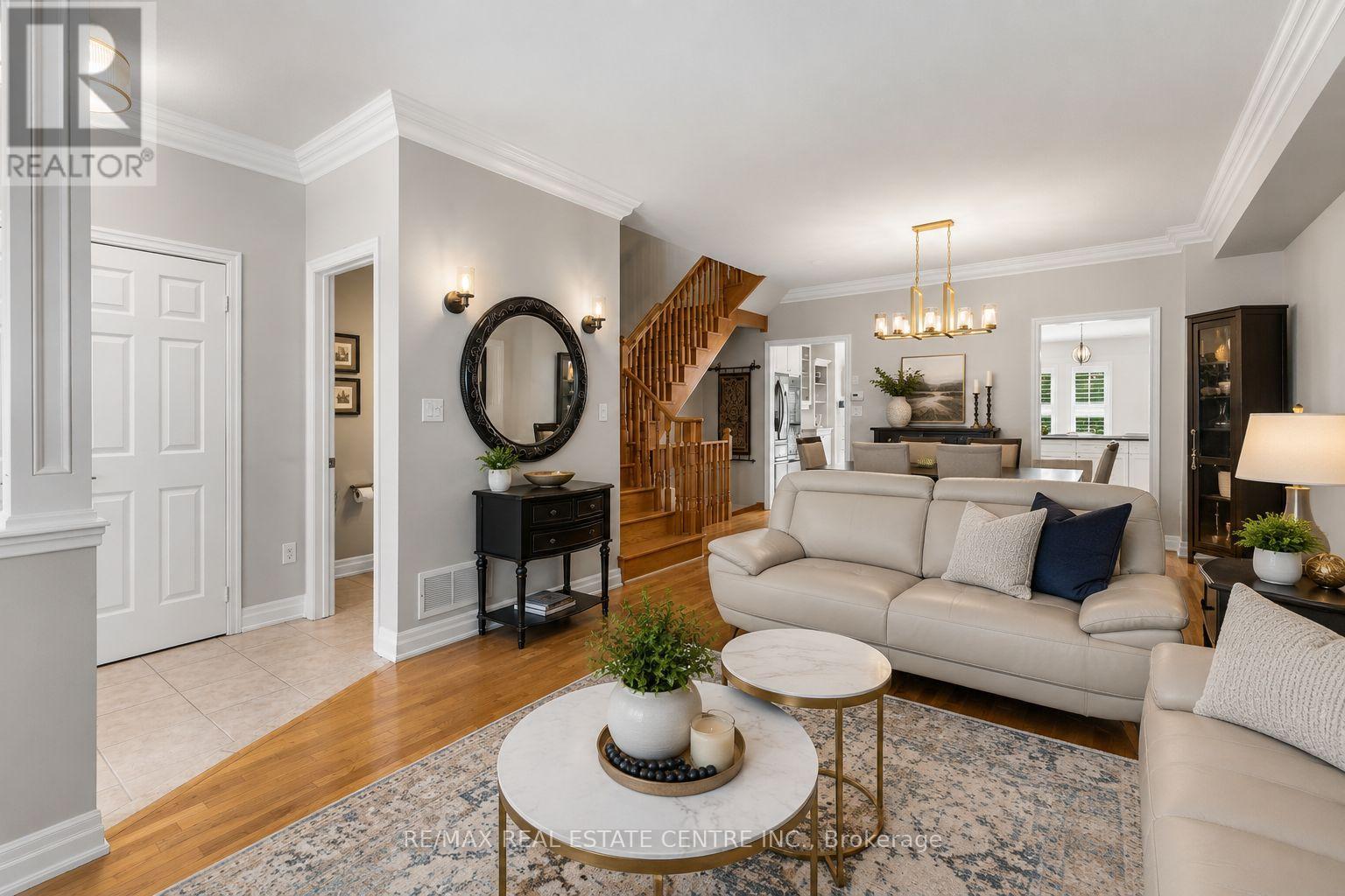 12 St. Lawrence Drive, Mississauga, Ontario L5G 4V1 - Photo 5 - W13438676