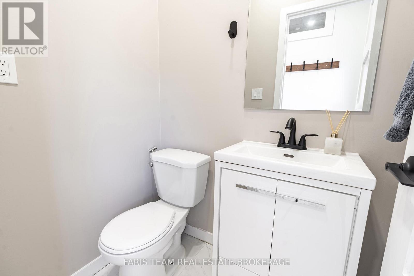 119 Jephson Street, Tay, Ontario  L0K 2A0 - Photo 18 - S13438104