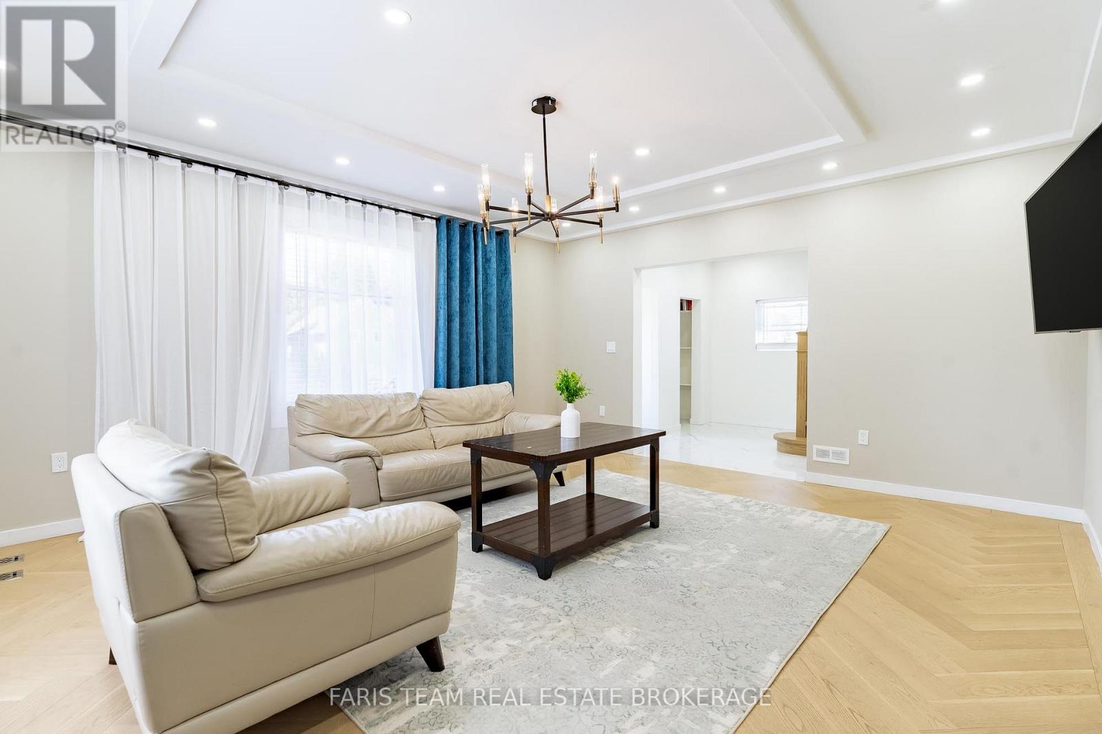 119 Jephson Street, Tay, Ontario  L0K 2A0 - Photo 15 - S13438104