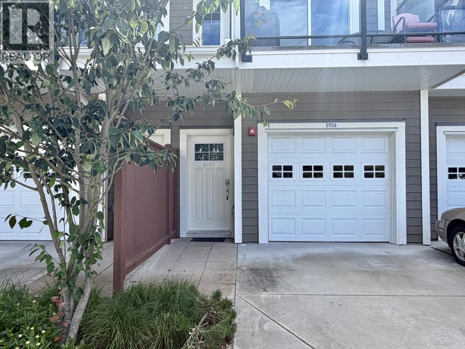 5956 Beachgate Lane, Sechelt, British Columbia  V7Z 0S2 - Photo 3 - R3135403