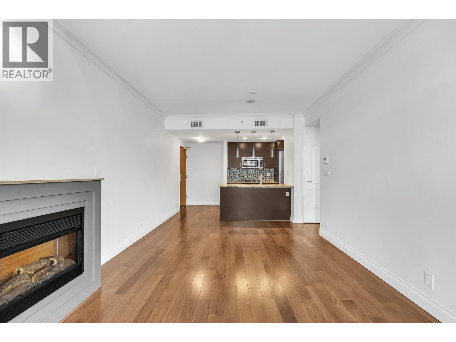 901 172 Victory Ship Way, North Vancouver, British Columbia  V7L 0B5 - Photo 12 - R3135420
