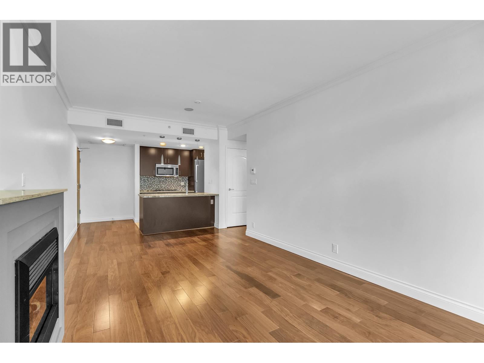 901 172 Victory Ship Way, North Vancouver, British Columbia  V7L 0B5 - Photo 17 - R3135420