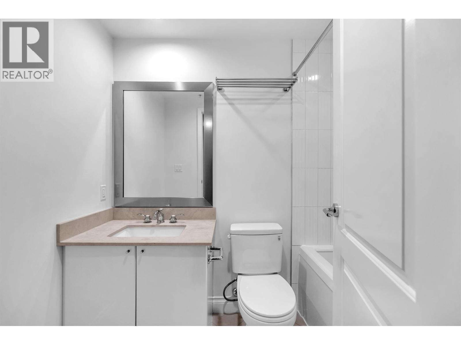 901 172 Victory Ship Way, North Vancouver, British Columbia  V7L 0B5 - Photo 22 - R3135420