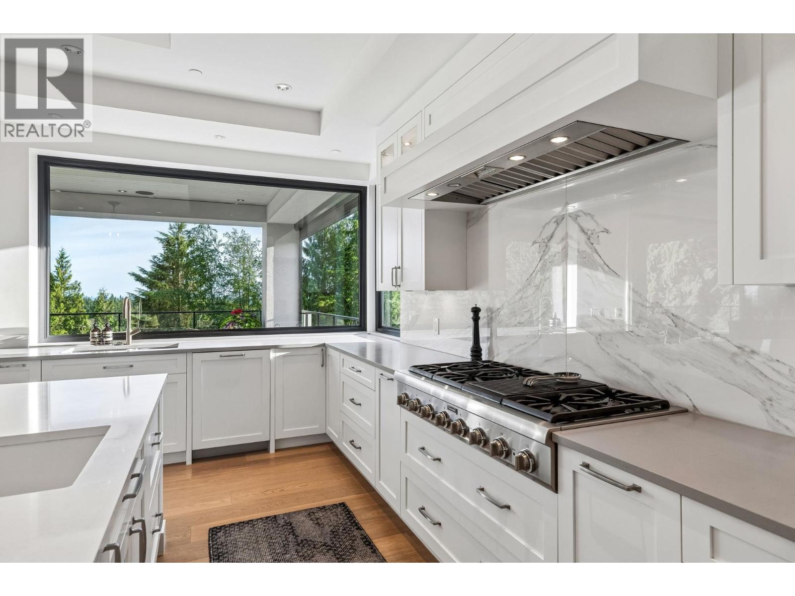 2051 Ridge Mountain Drive, Anmore, British Columbia  V3H 0G7 - Photo 7 - R3134531