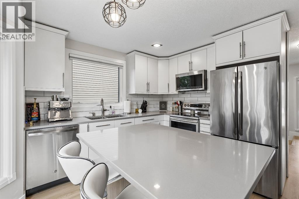 2129 Summerfield Boulevard Se, Airdrie, Alberta  T4B 1X2 - Photo 9 - A2319253