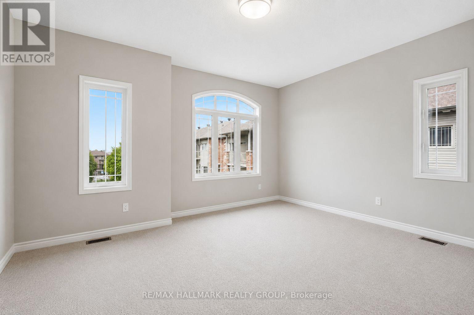 670 Danaca Private, Ottawa, Ontario  K1K 2V7 - Photo 21 - X13438934