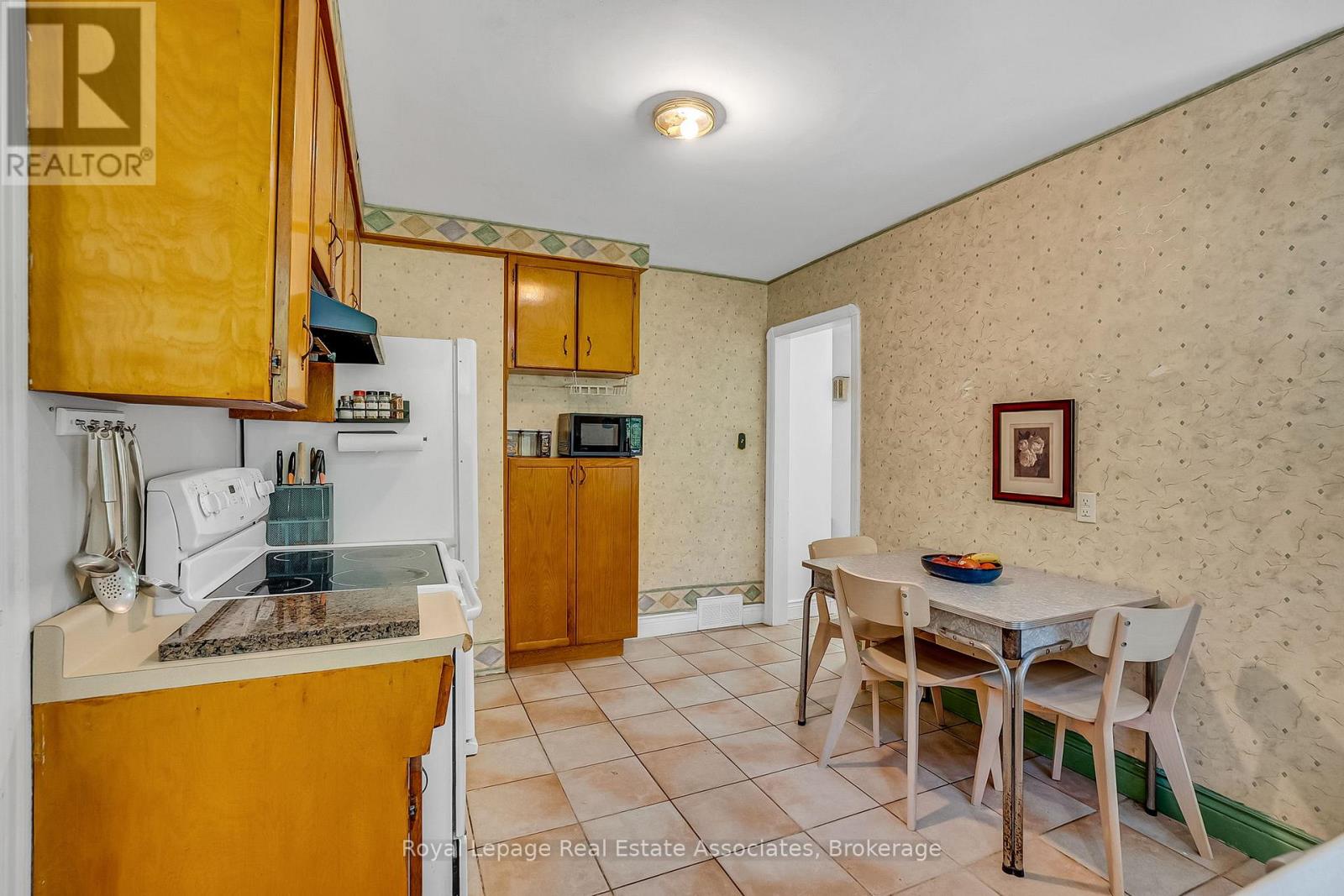 11 Ben Machree Drive, Mississauga, Ontario  L5H 2S2 - Photo 13 - W13157164