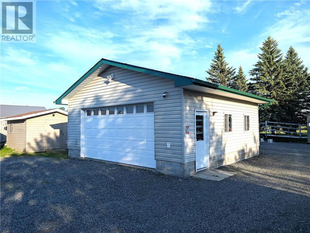 467 Montee Principale, Azilda, Ontario  P0M 1B0 - Photo 10 - 2128534