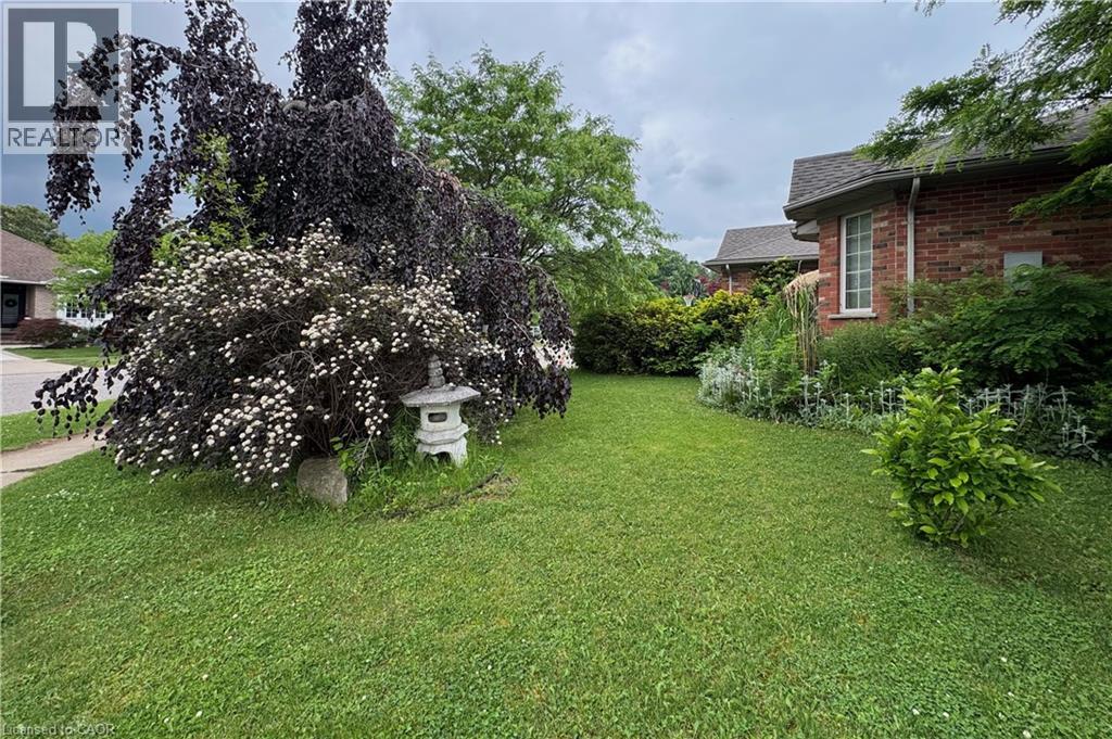 61 Devils Creek Drive, Cambridge, Ontario  N1S 4Y3 - Photo 17 - 40834245