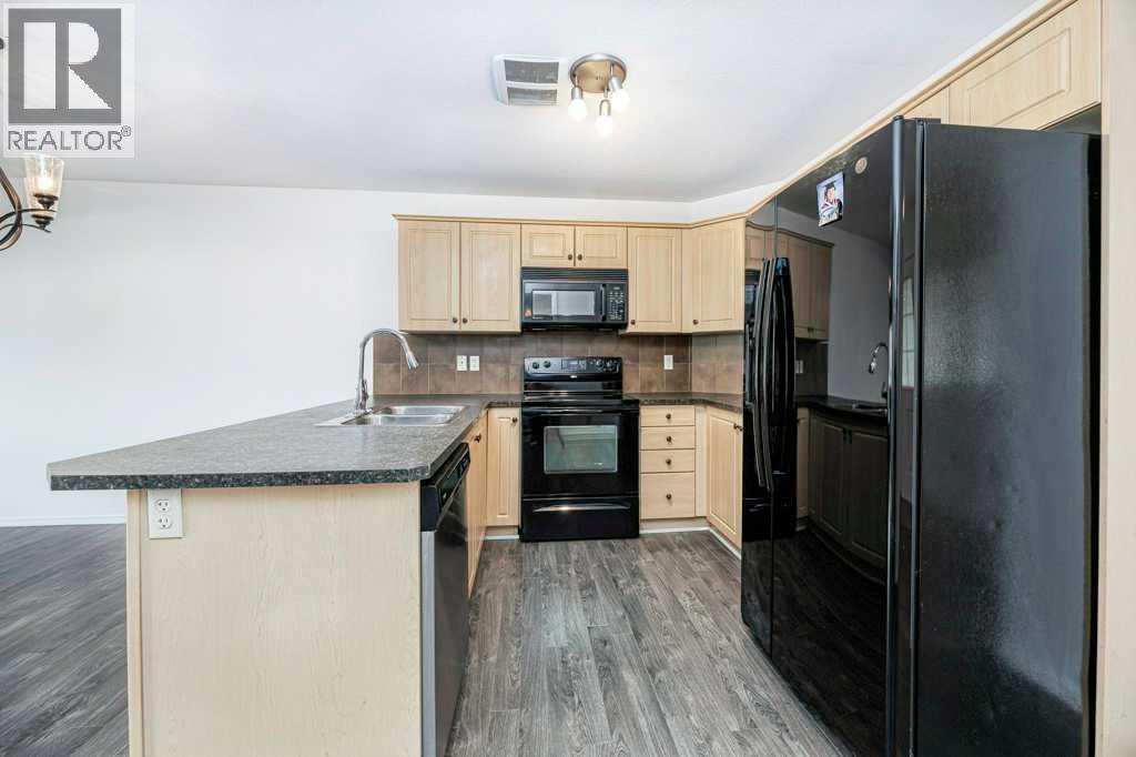 2 Legend Court, Sylvan Lake, Alberta  T4S 0B1 - Photo 4 - A2319240