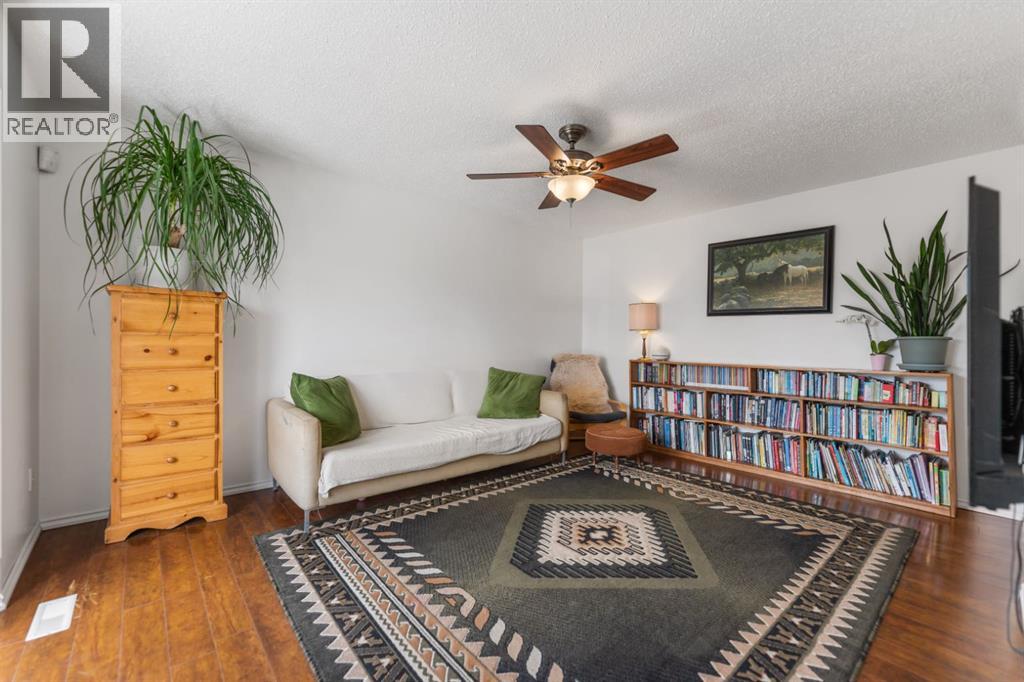 6795 Malvern Road NE, Calgary, Alberta  T2A 5R1 - Photo 5 - A2316447