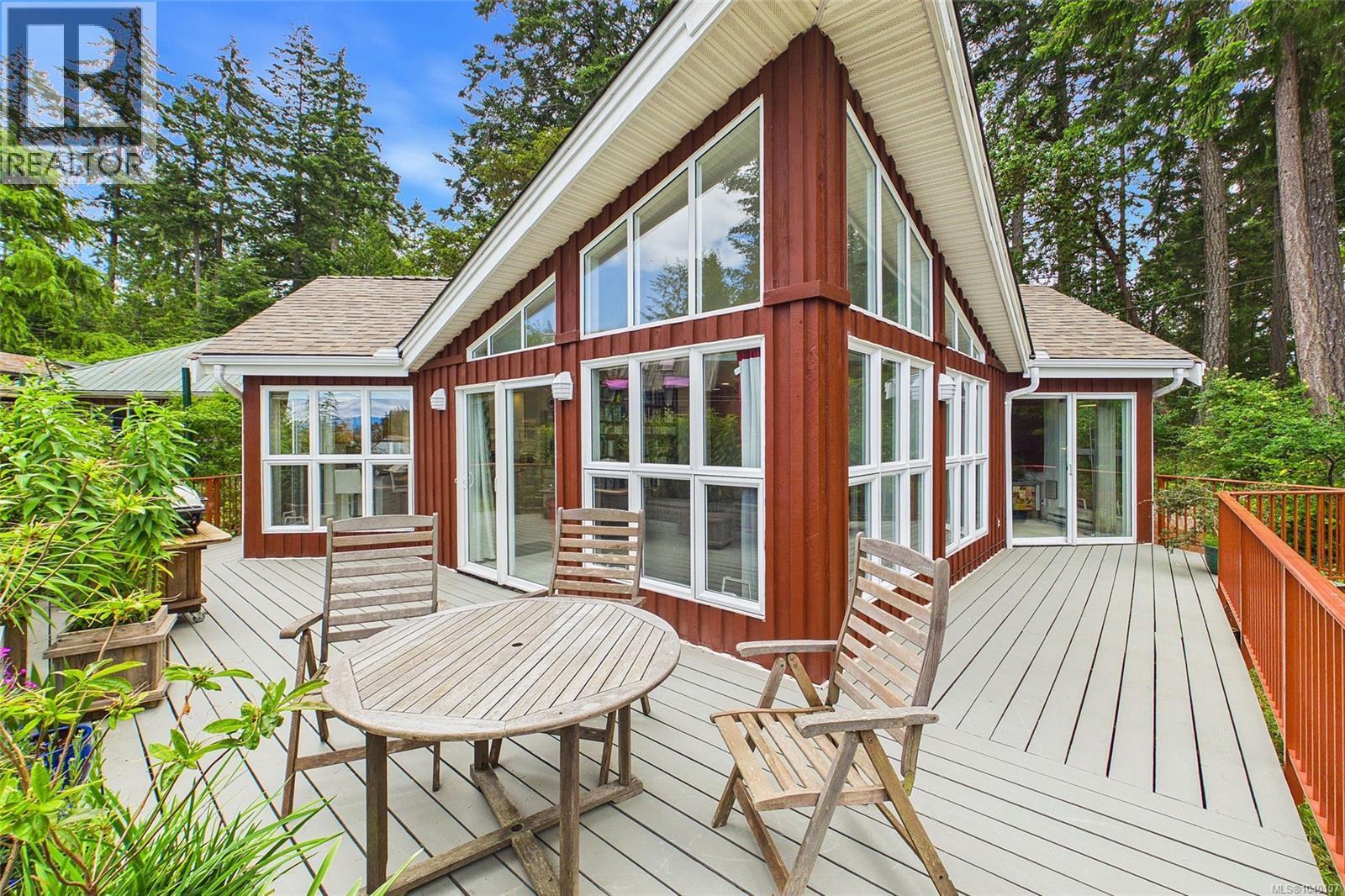 56 Pirates Lane, Protection Island, British Columbia