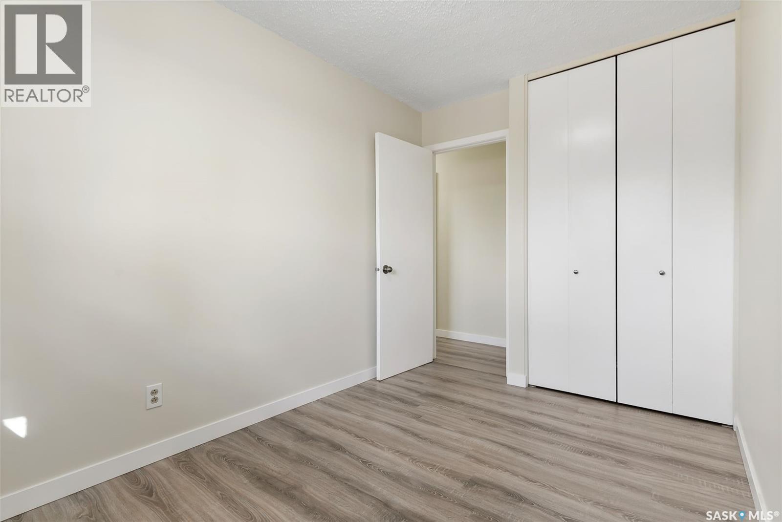 9 Carmichael Bay, Regina, Saskatchewan  S4R 0C7 - Photo 16 - SK039280