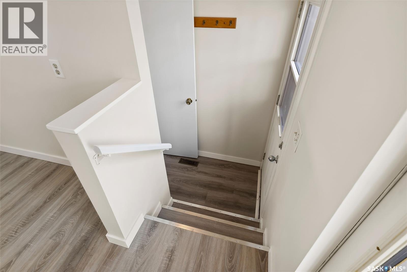 9 Carmichael Bay, Regina, Saskatchewan  S4R 0C7 - Photo 17 - SK039280