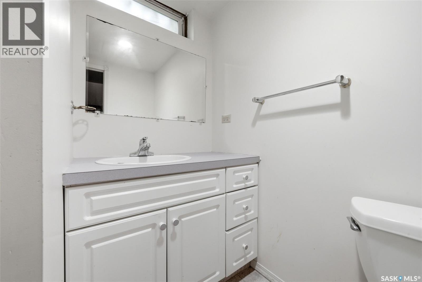 1317 Kent Street, Regina, Saskatchewan  S4T 5T2 - Photo 24 - SK039276