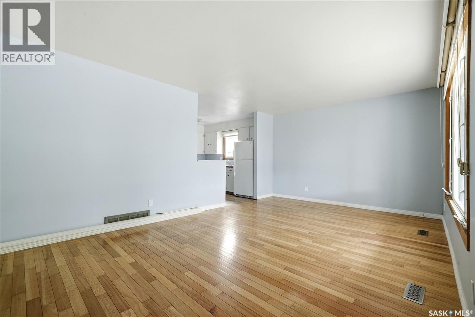 1317 Kent Street, Regina, Saskatchewan  S4T 5T2 - Photo 6 - SK039276
