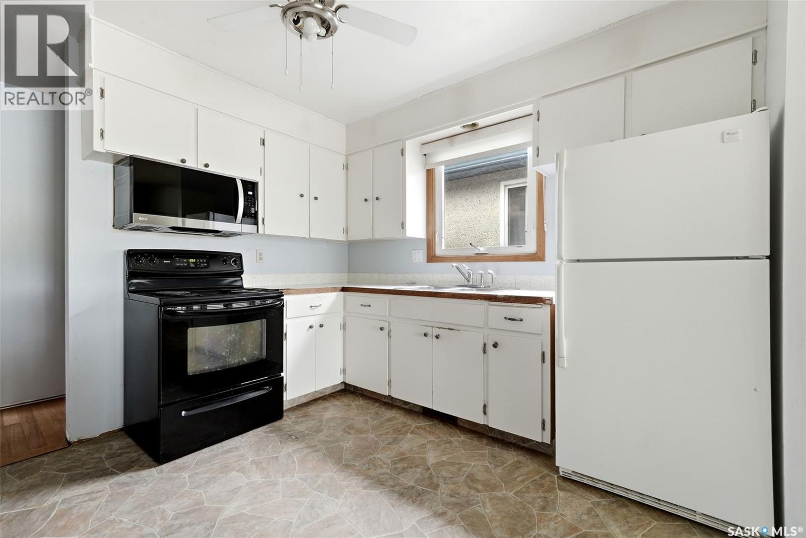 1317 Kent Street, Regina, Saskatchewan  S4T 5T2 - Photo 7 - SK039276