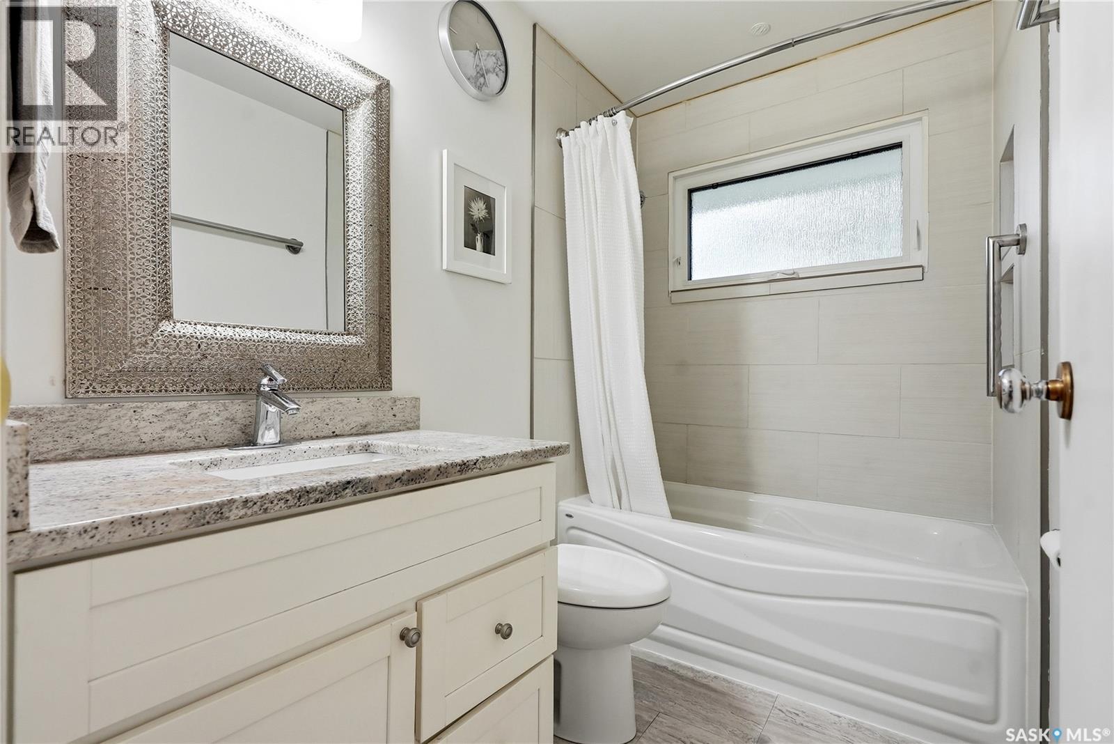 2321 Munroe Avenue S, Saskatoon, Saskatchewan  S7J 1S4 - Photo 22 - SK039173