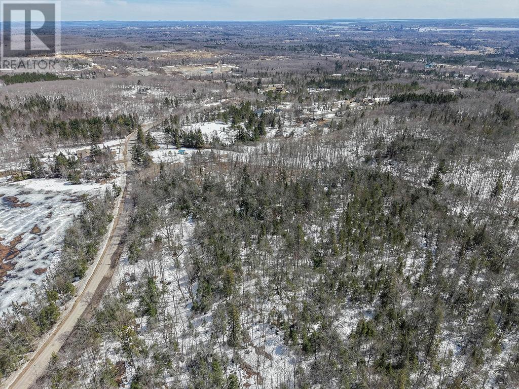 677 Maki Rd, Sault Ste. Marie, Ontario  P6A 6K4 - Photo 6 - SM260804