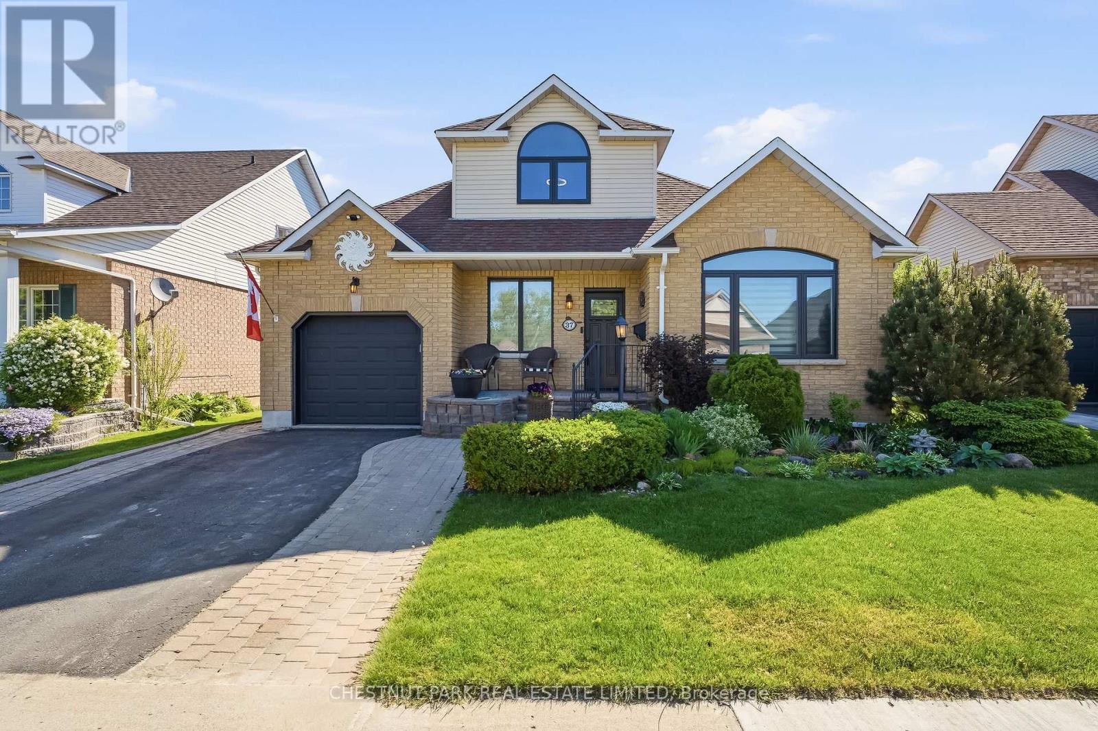 37 WATERBURY CRESCENT, Scugog, Ontario