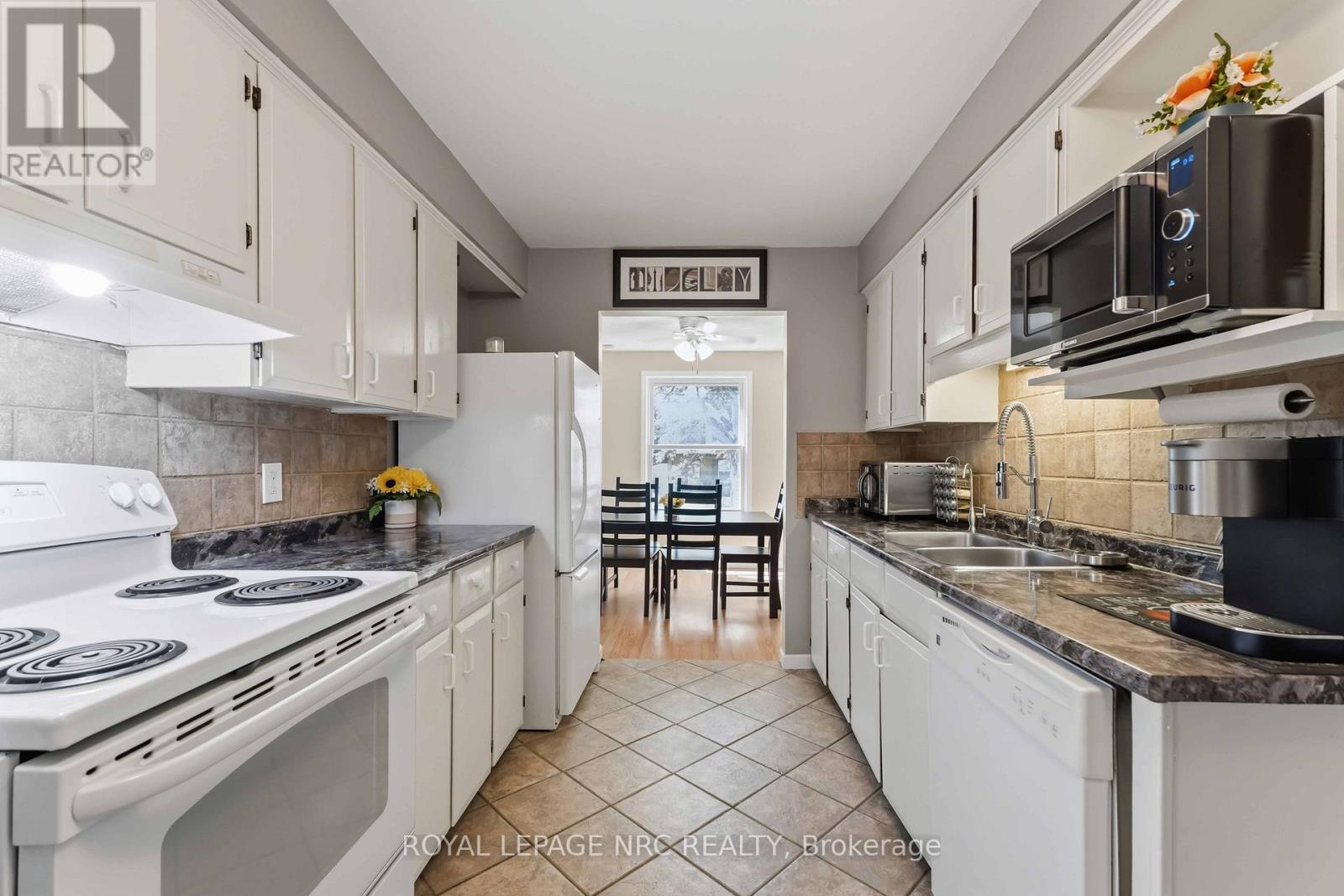 6583 Harmony Avenue, Niagara Falls, Ontario  L2H 1Z3 - Photo 12 - X13438304