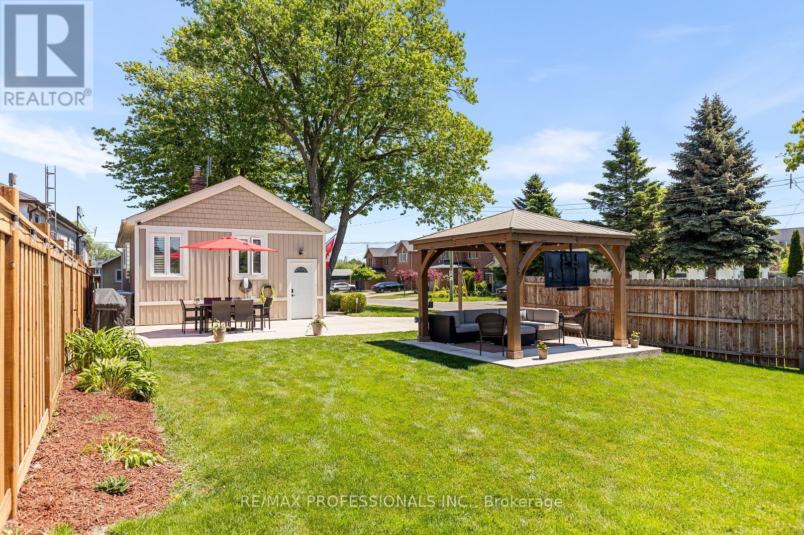 869 First Street, Mississauga, Ontario  L5E 1A6 - Photo 33 - W13437470