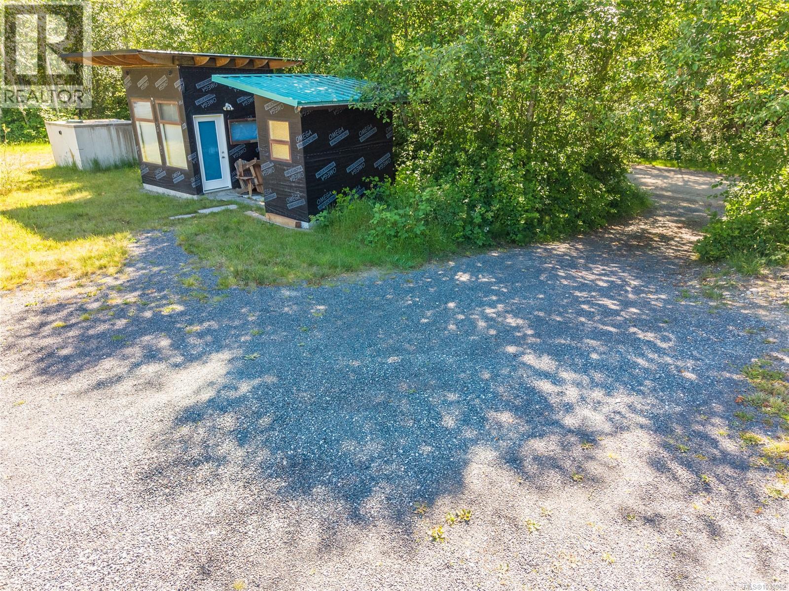 1182 Fourth Ave, Ucluelet, British Columbia V0R 3A0 - Photo 11 - 1030962