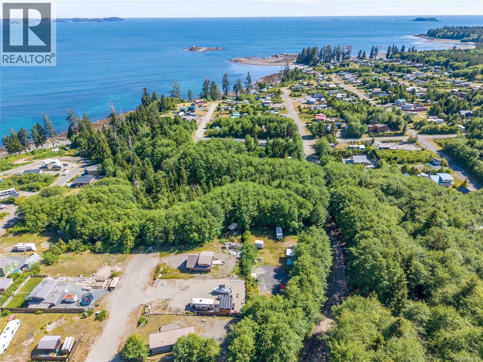 1182 Fourth Ave, Ucluelet, British Columbia V0R 3A0 - Photo 17 - 1030962
