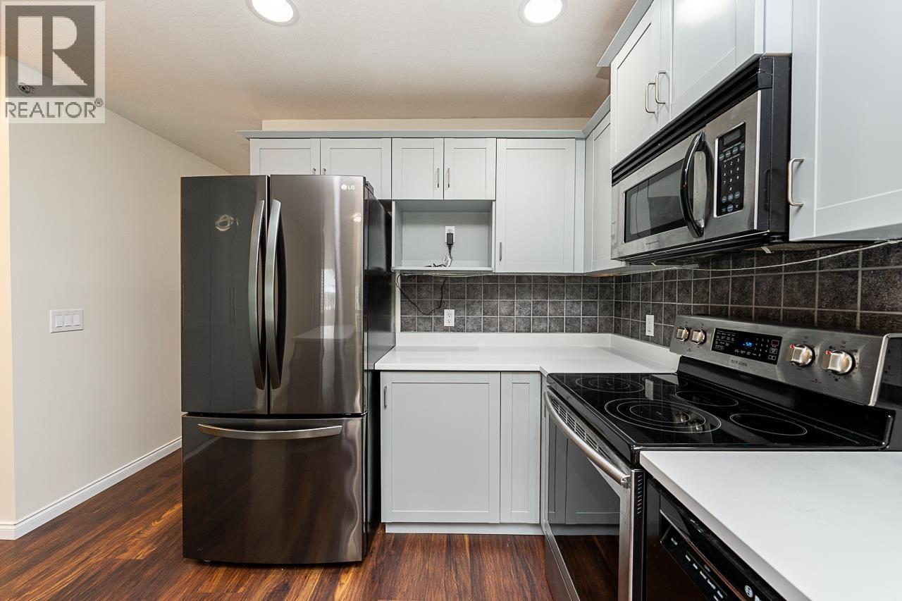 328 3000 Riverbend Drive, Coquitlam, British Columbia  V3C 6R1 - Photo 6 - R3123801