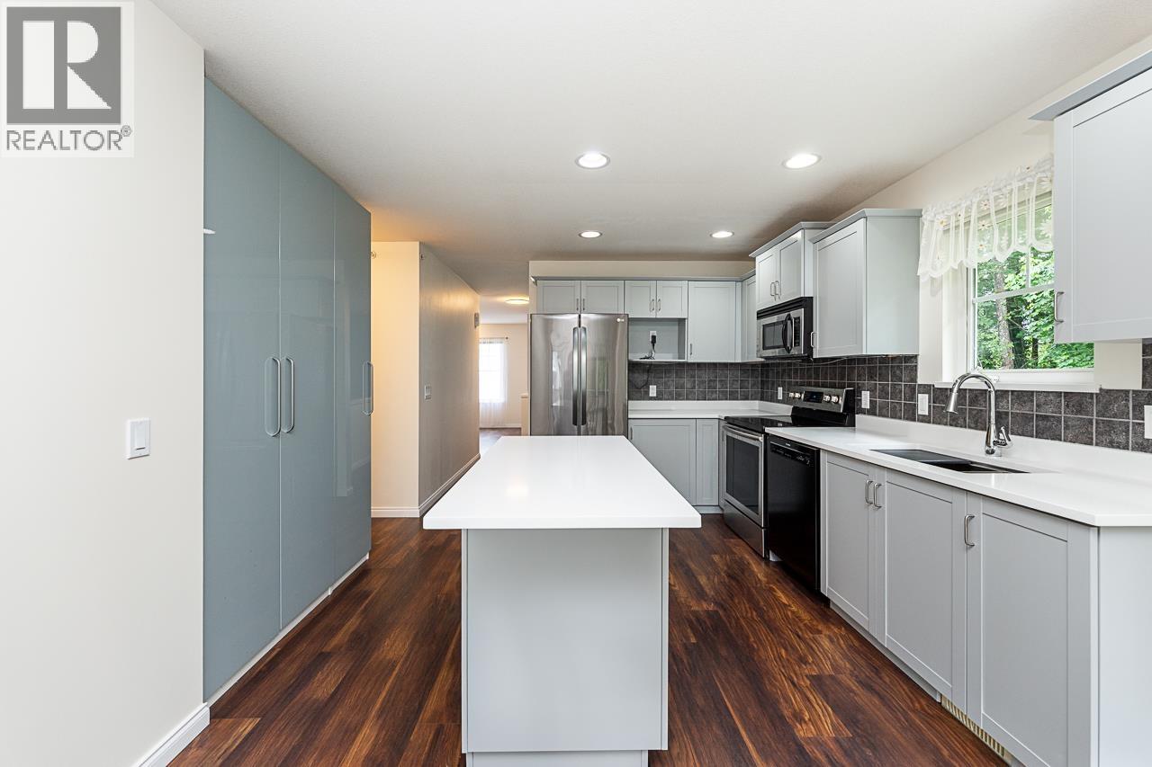 328 3000 Riverbend Drive, Coquitlam, British Columbia  V3C 6R1 - Photo 7 - R3123801