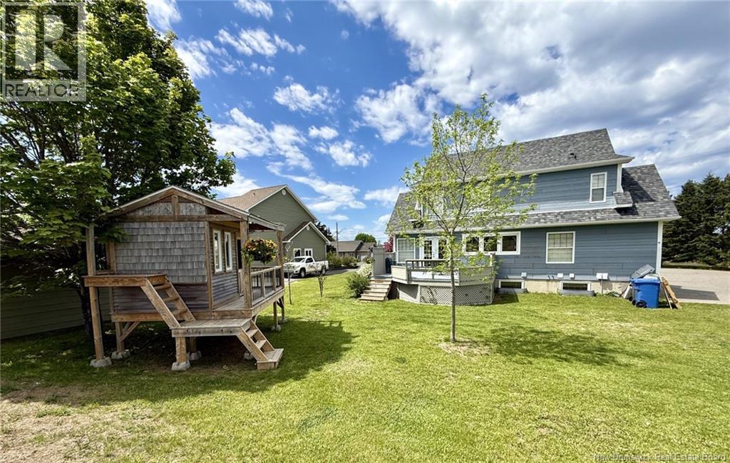 256 Rue Foulem, Caraquet, New Brunswick  E1W 1A4 - Photo 4 - NB141752