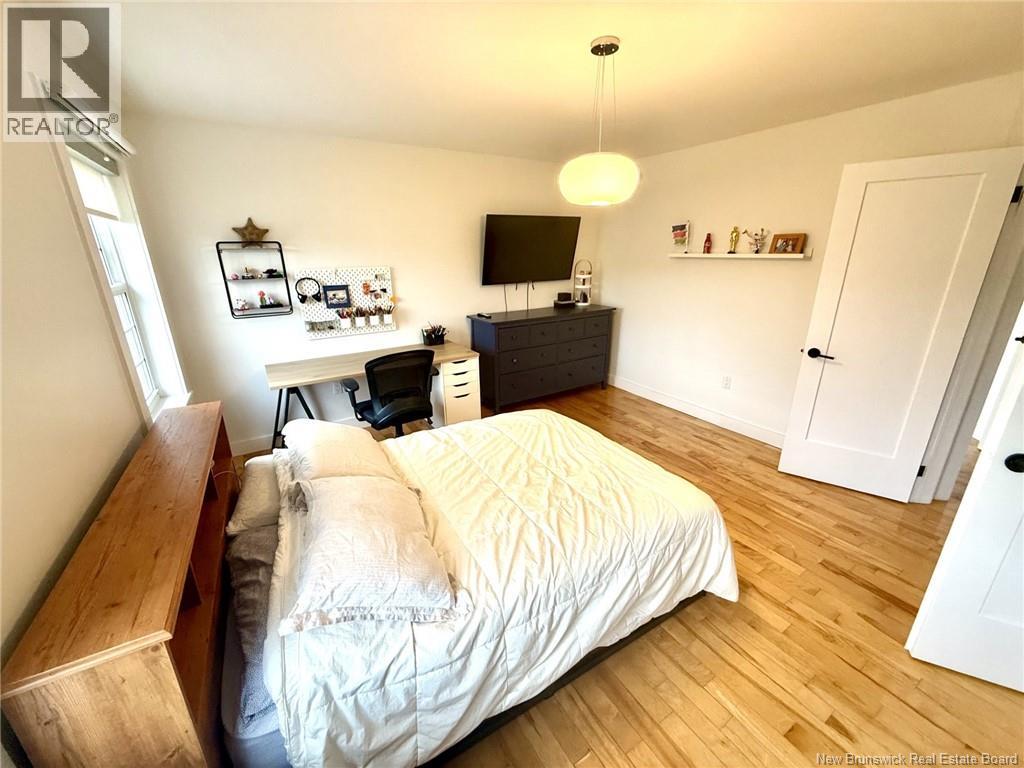 256 Rue Foulem, Caraquet, New Brunswick  E1W 1A4 - Photo 42 - NB141752