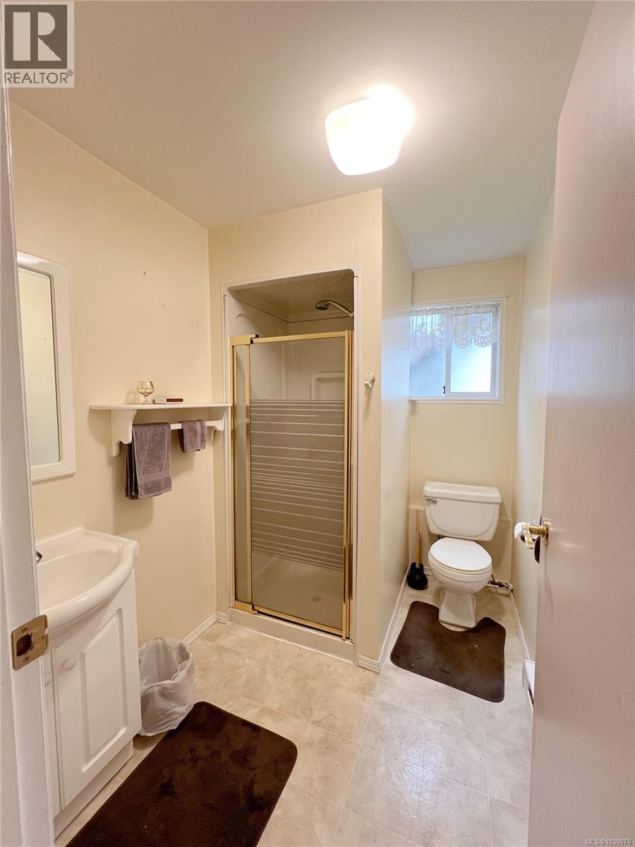 406 Matchlee Dr, Gold River, British Columbia V0R 1G0 - Photo 17 - 1039978