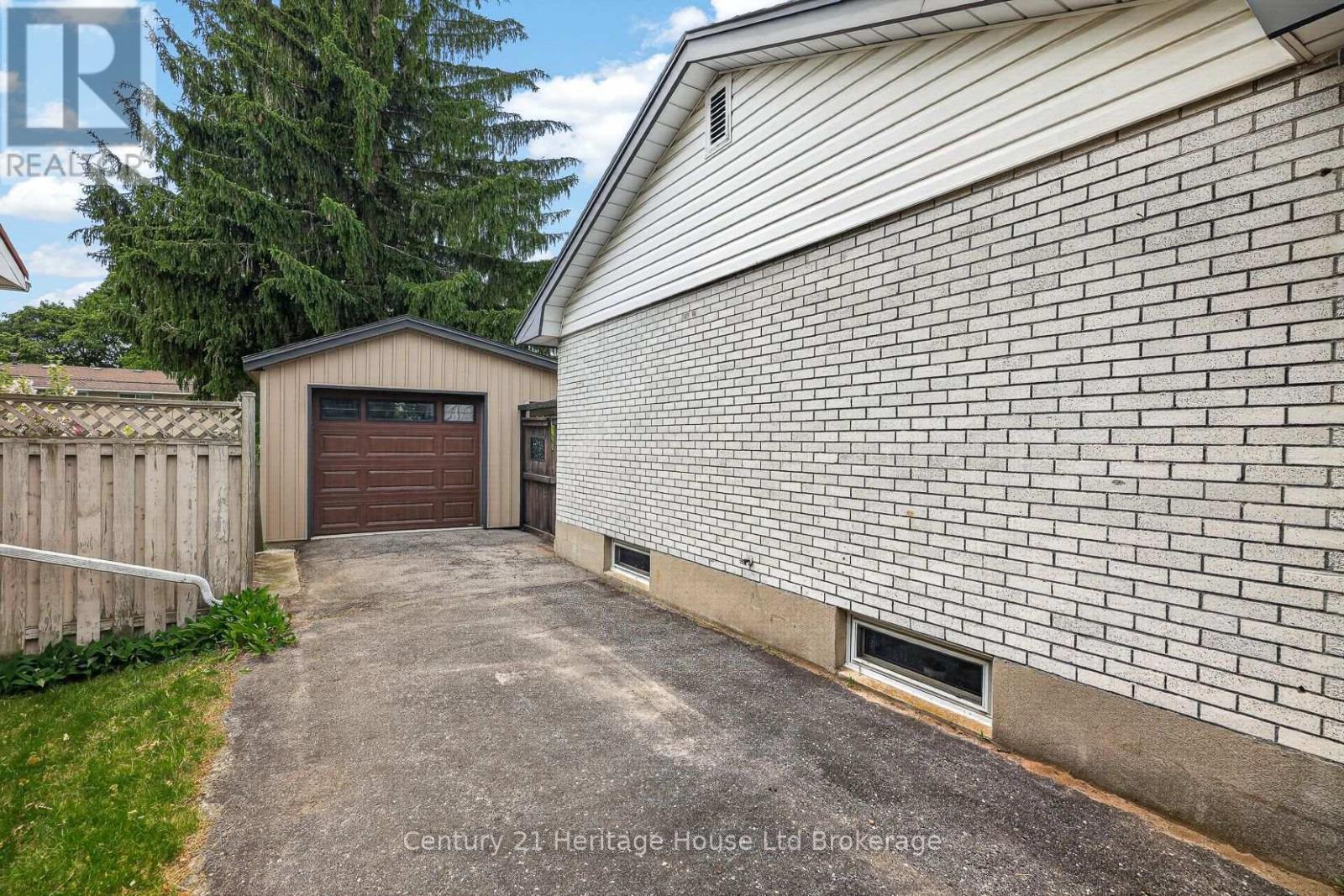 78 Lyndale Crescent, Woodstock, Ontario N4S 7S9 - Photo 29 - X13439016