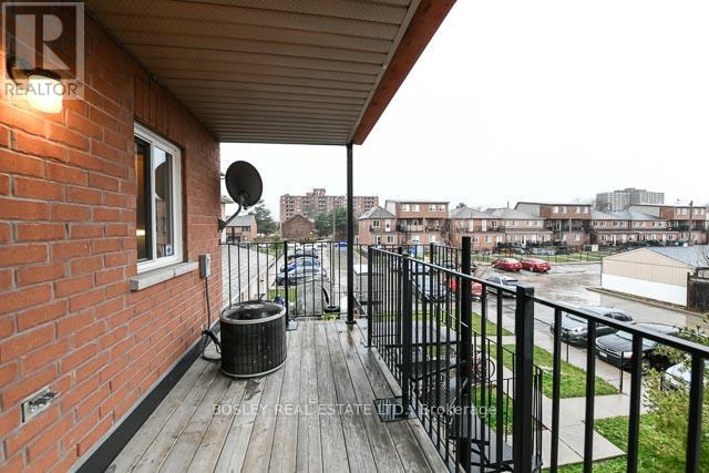 226 Wiltshire Avenue, Toronto, Ontario  M6N 5G2 - Photo 11 - W13429532