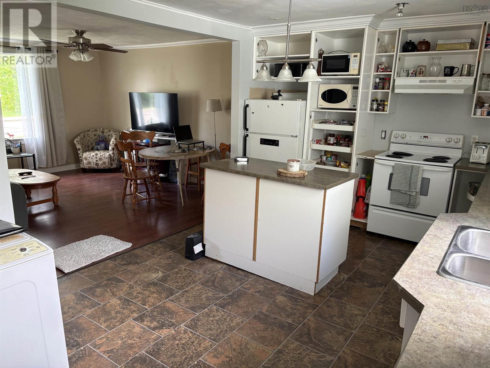 65 Charles Street, Amherst, Nova Scotia  B4H 3P9 - Photo 6 - 202614293