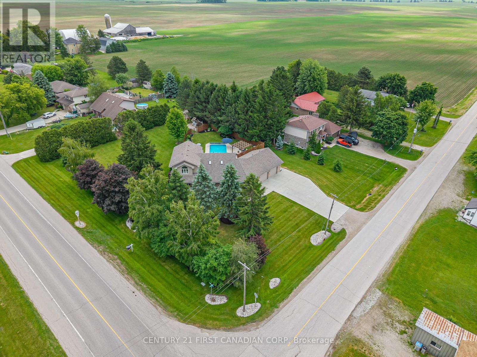 35922 Lieury Road, North Middlesex, Ontario  N0M 2K0 - Photo 2 - X13439186