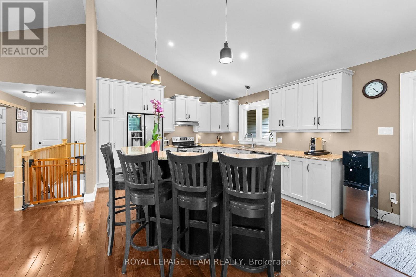 175 Boundary Road E, North Dundas, Ontario  K0E 1S0 - Photo 11 - X13439054