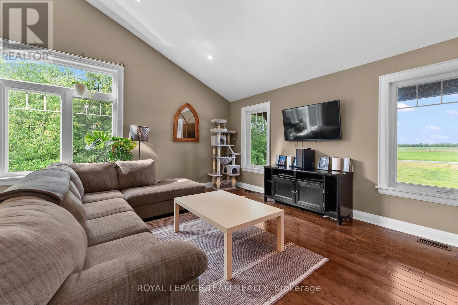 175 Boundary Road E, North Dundas, Ontario  K0E 1S0 - Photo 8 - X13439054