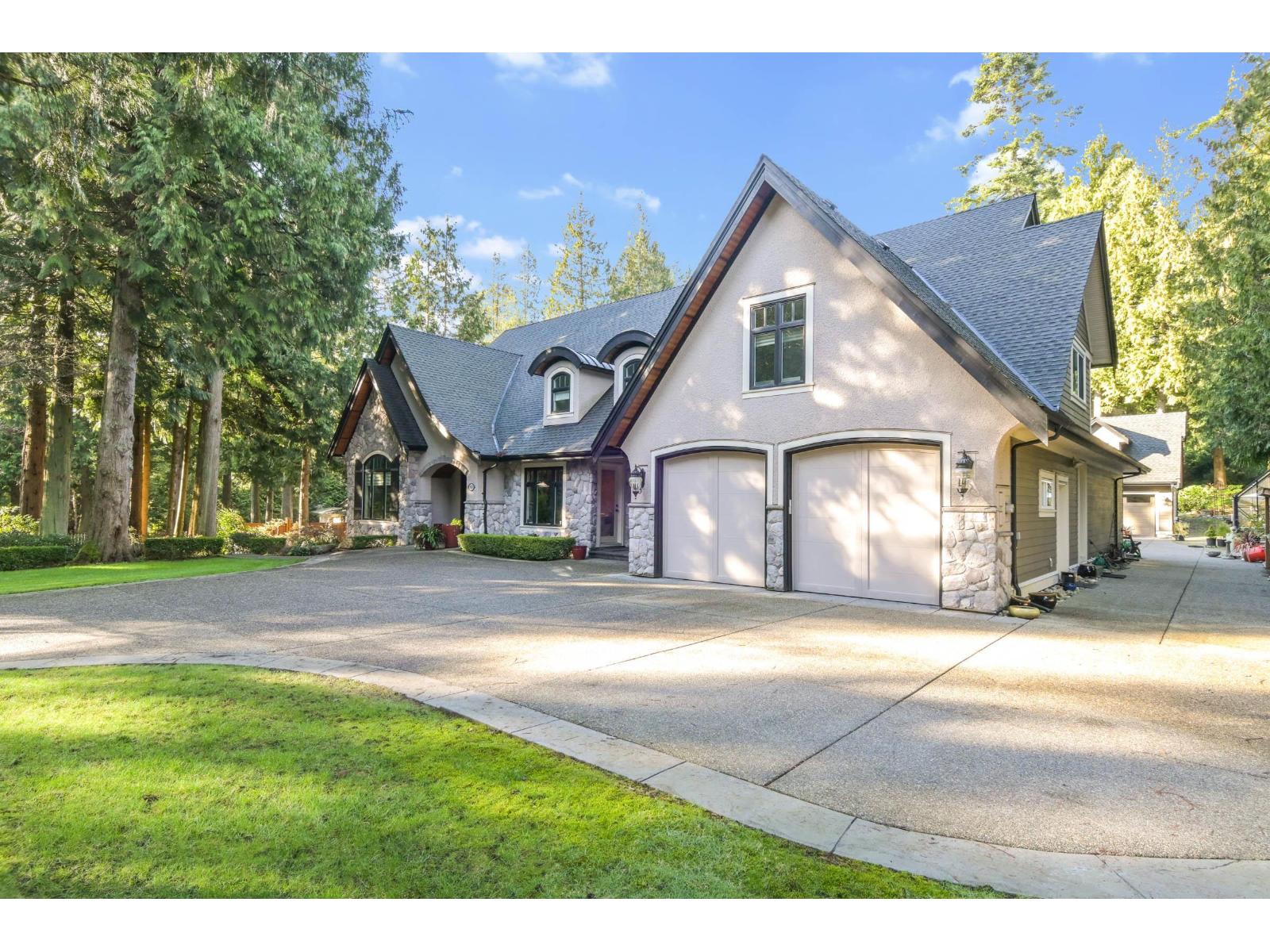 3147 139 Street, Surrey, British Columbia  V4P 2B9 - Photo 2 - R3135212
