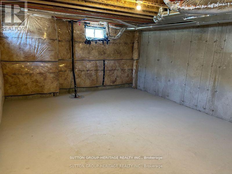 1 Cherry Hill Lane, Barrie (Painswick South), Ontario  L9J 0M7 - Photo 36 - S13439218