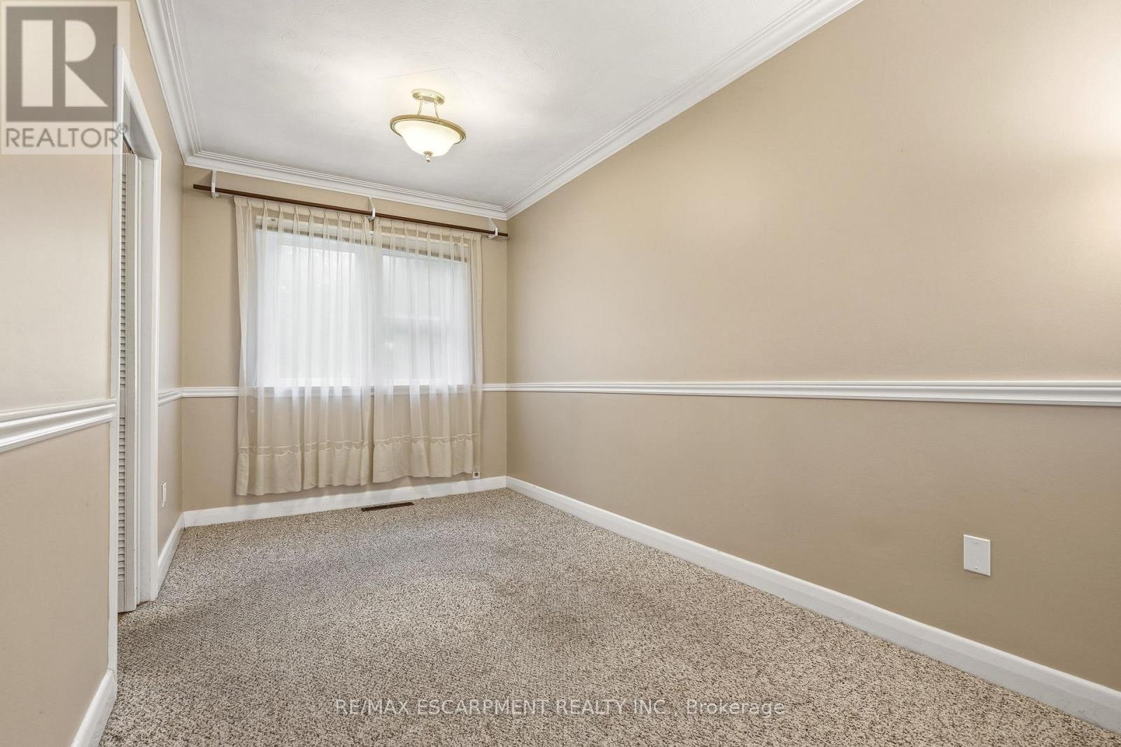 1059 Shepherds Drive, Burlington, Ontario  L7T 3R4 - Photo 13 - W13438784