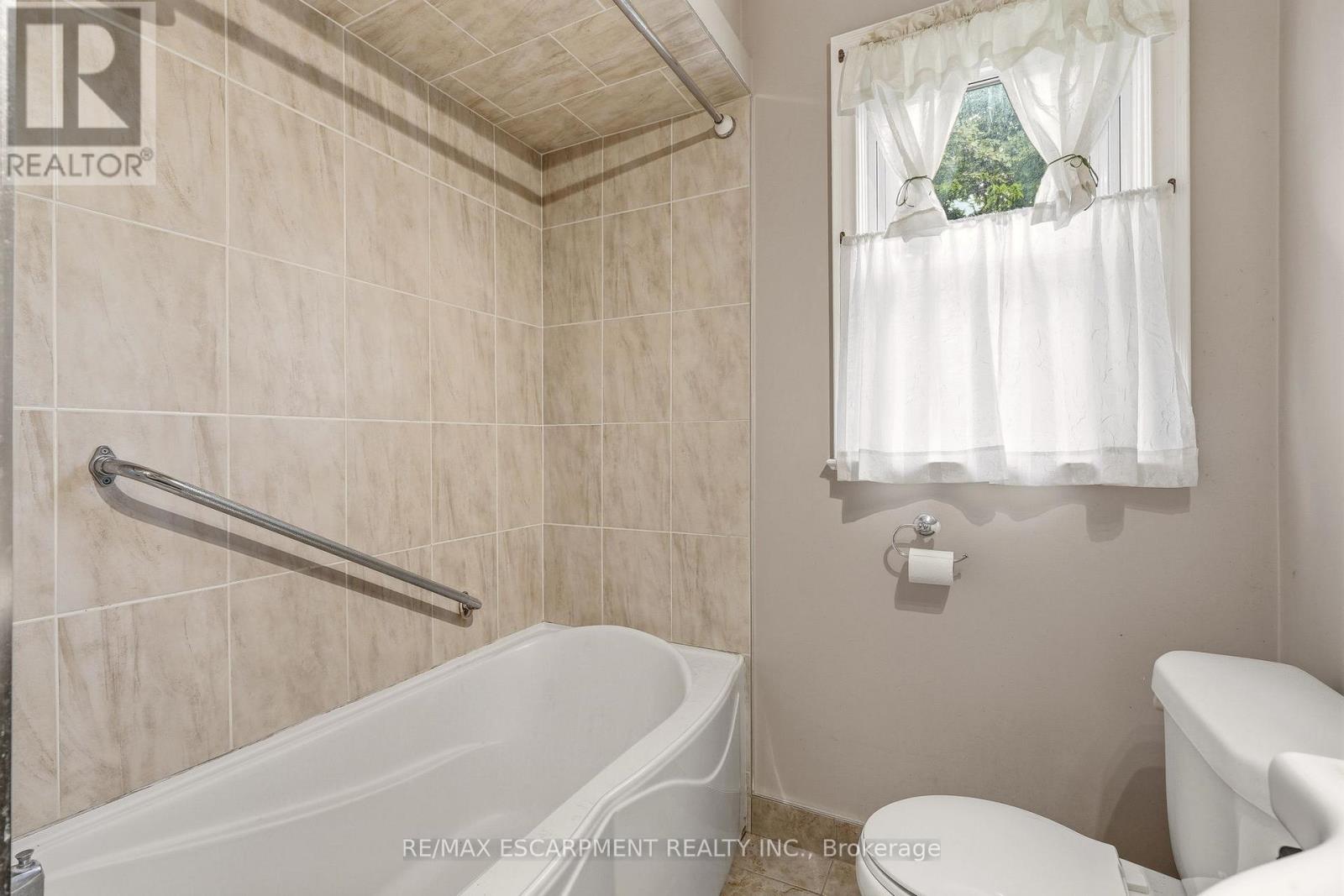 1059 Shepherds Drive, Burlington, Ontario  L7T 3R4 - Photo 23 - W13438784