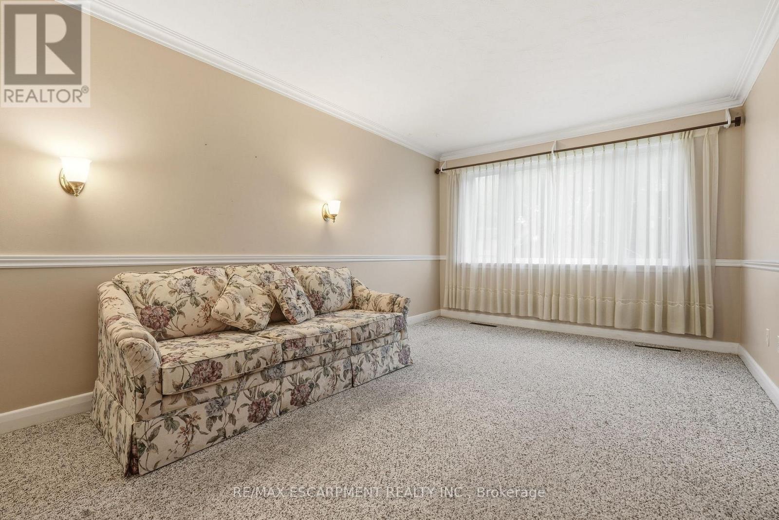 1059 Shepherds Drive, Burlington, Ontario  L7T 3R4 - Photo 9 - W13438784