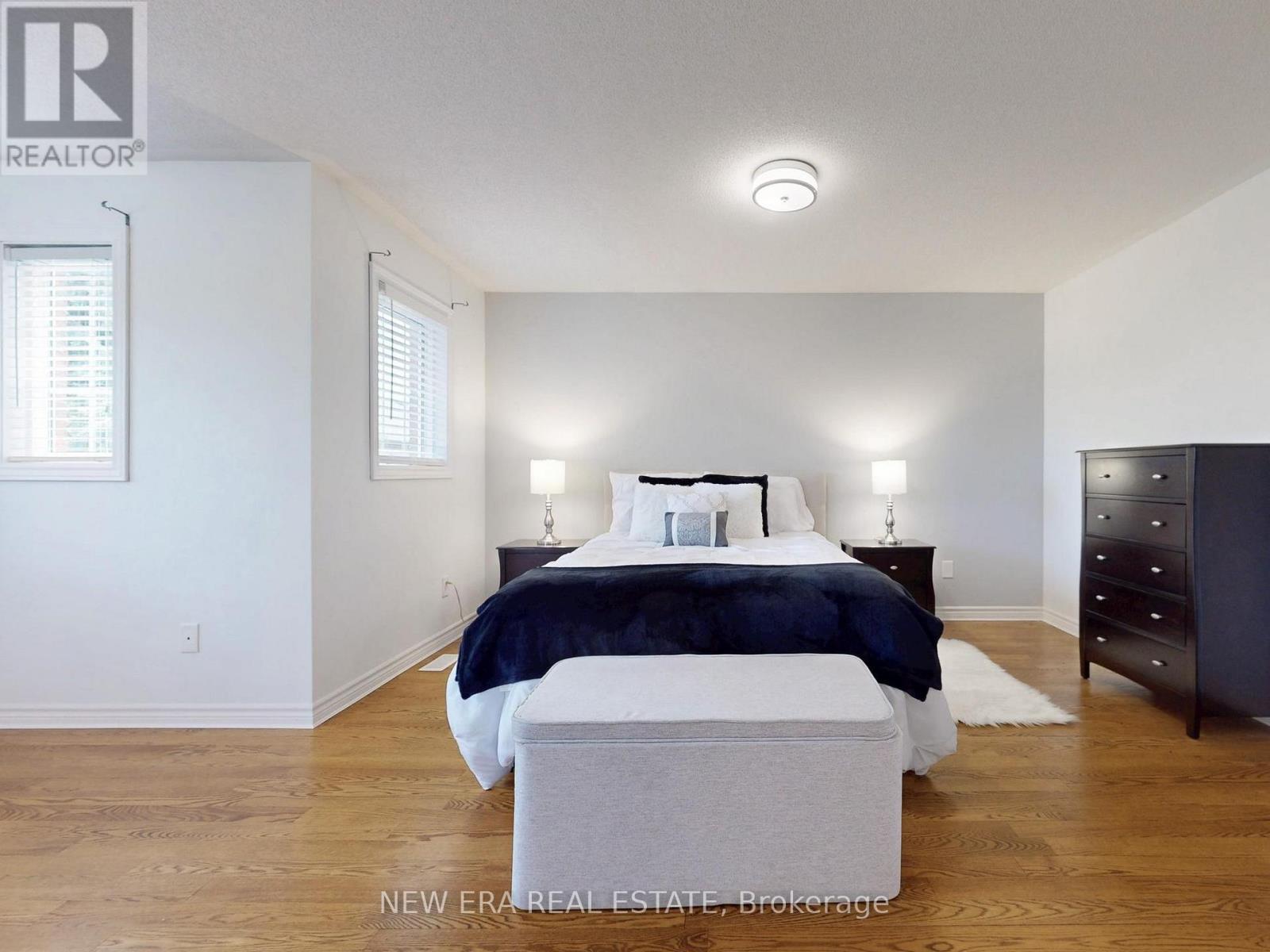 5380 Floral Hill Crescent, Mississauga, Ontario  L5V 1V3 - Photo 17 - W13438794