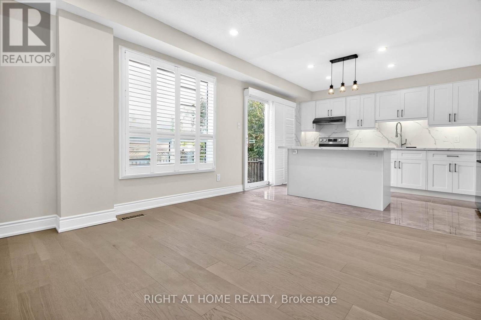 247 Glenn Hawthorne Boulevard, Mississauga, Ontario  L5R 2M5 - Photo 11 - W13438898