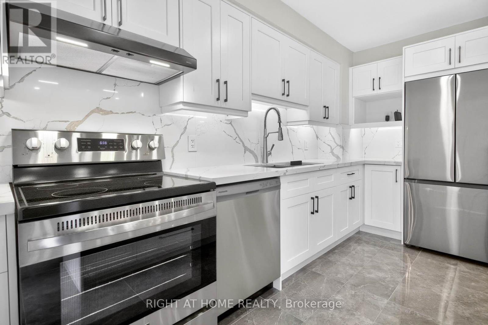 247 Glenn Hawthorne Boulevard, Mississauga, Ontario  L5R 2M5 - Photo 14 - W13438898