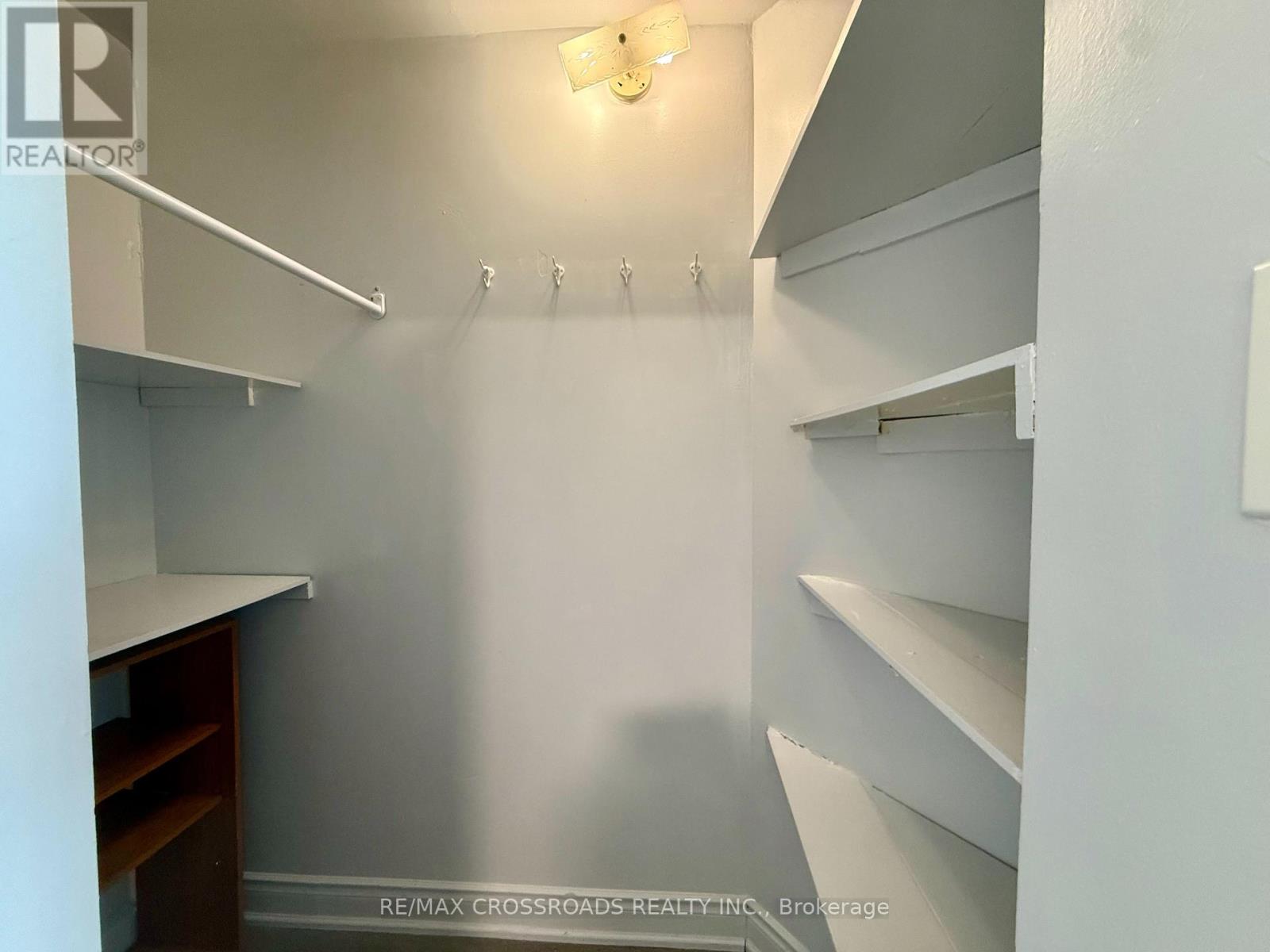 802 - 363 Lakeshore Road E, Mississauga, Ontario  L5G 1H7 - Photo 10 - W13438908
