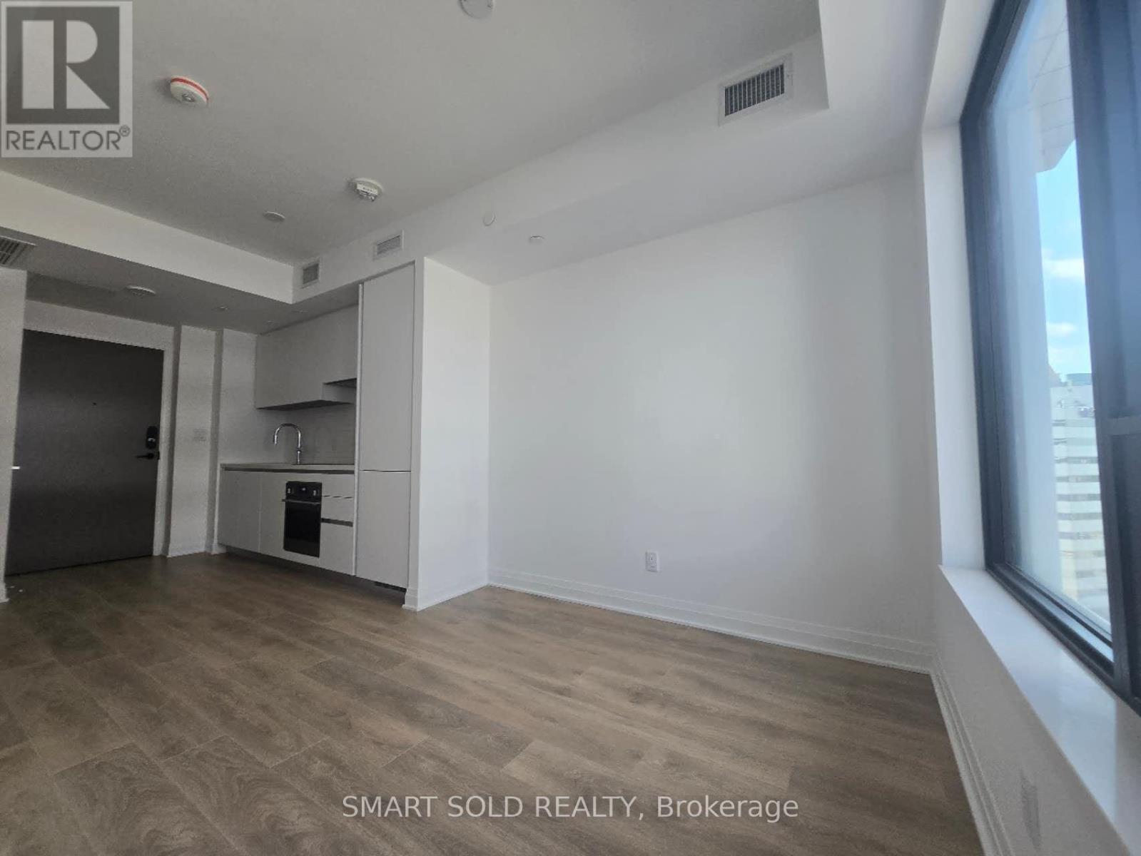 1009 - 4015 The Exchange, Mississauga, Ontario  L5B 0N9 - Photo 4 - W13439162