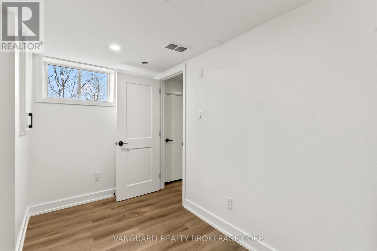 69 Joyce Parkway, Toronto, Ontario  M6B 2T3 - Photo 38 - W13439216